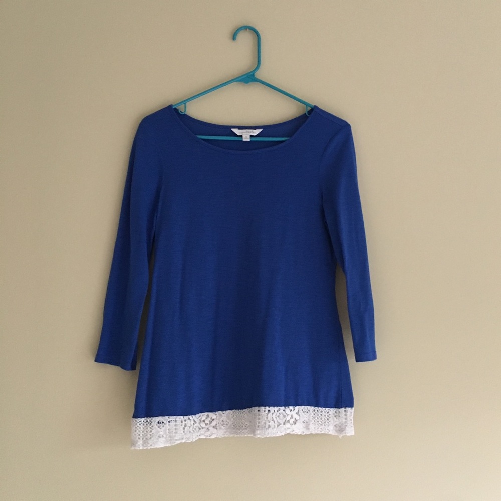 •charming charlie's blue top with lace•